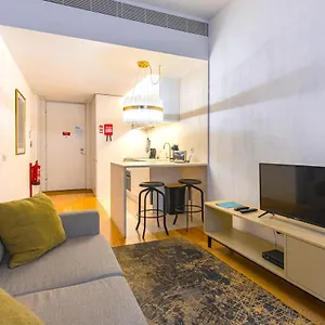 Cozy Downtown By Lovelystay Apartment