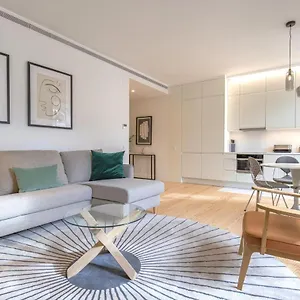 Ando Living - Douradores House Apartment