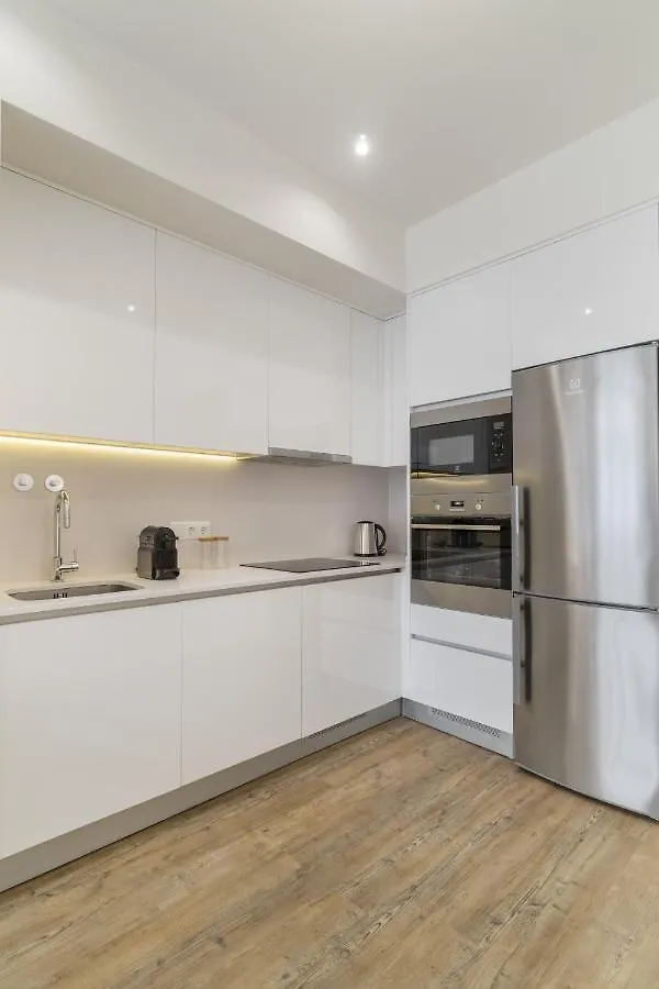 Casa Boma Lisboa - Design Apartment With Private Vegetal Terrace - Lapa VII