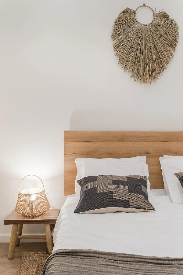 Casa Boma Lisboa - Design Apartment With Private Vegetal Terrace - Lapa VII